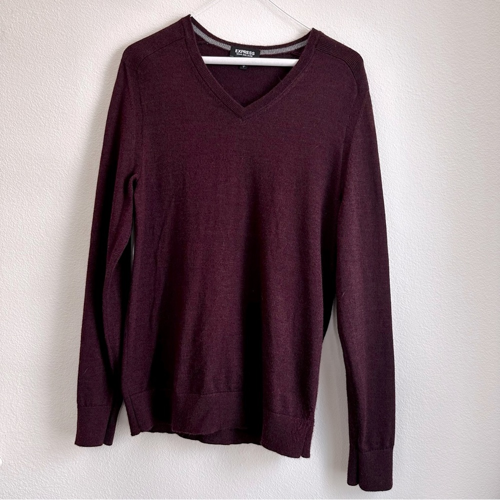 Express Men’s V-Neck Merino Wool Sweater Long Sleeve Burgundy Maroon Small S